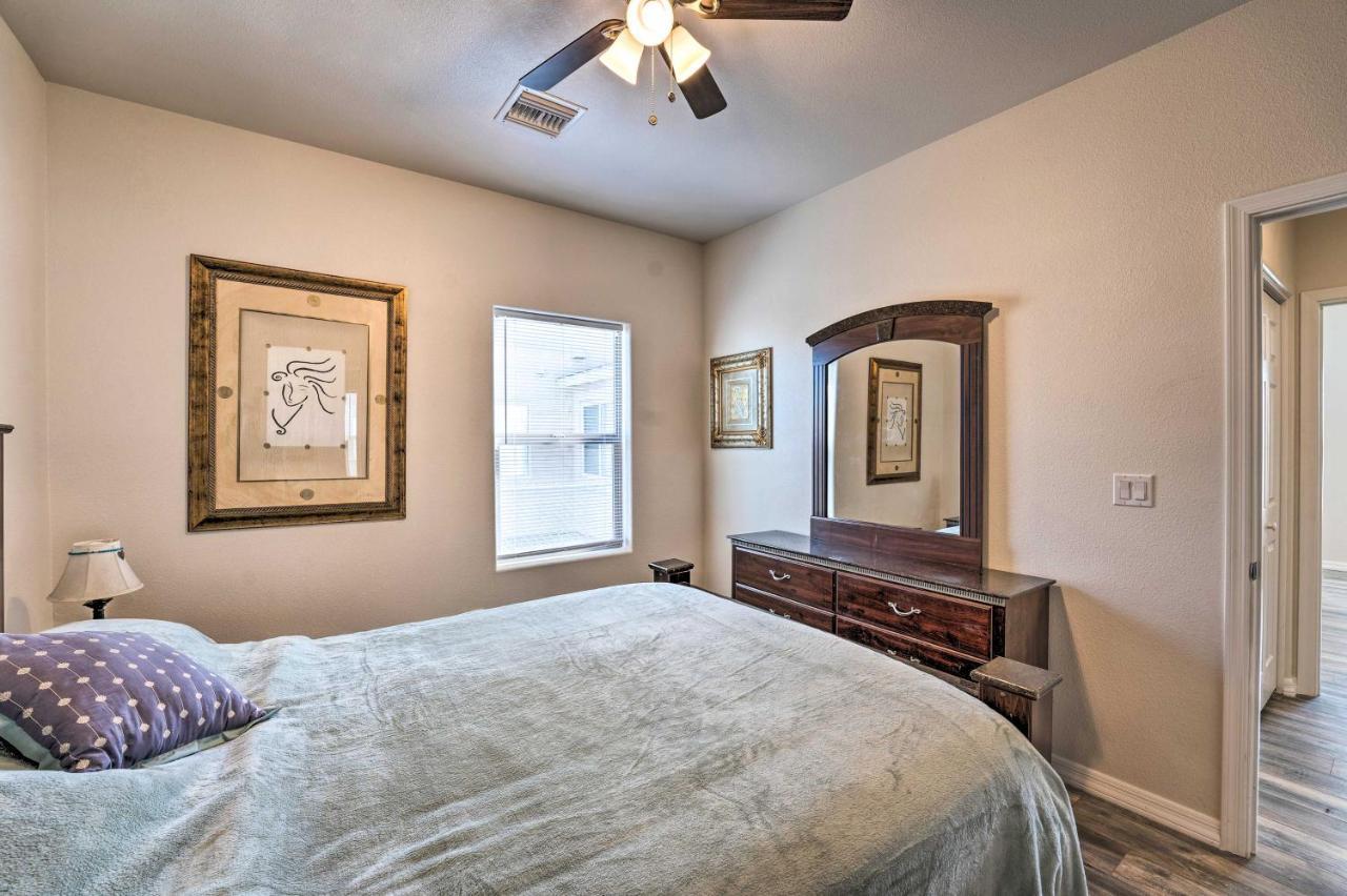 Pet-Friendly Retreat - 1 Block To Colorado River! Bullhead City Exterior foto